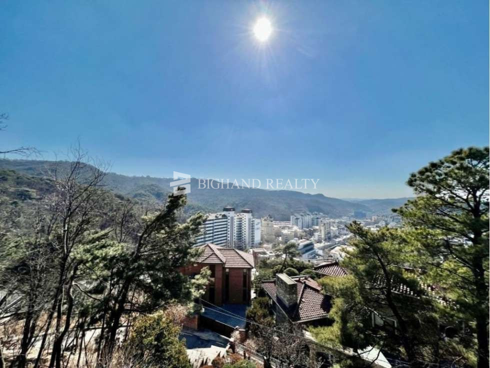 서울 종로구 평창동 1동 창문에서 북악산 평창동뷰가 한눈에 보이는 단독주택 매매 매매 매물번호 11813 사진 4