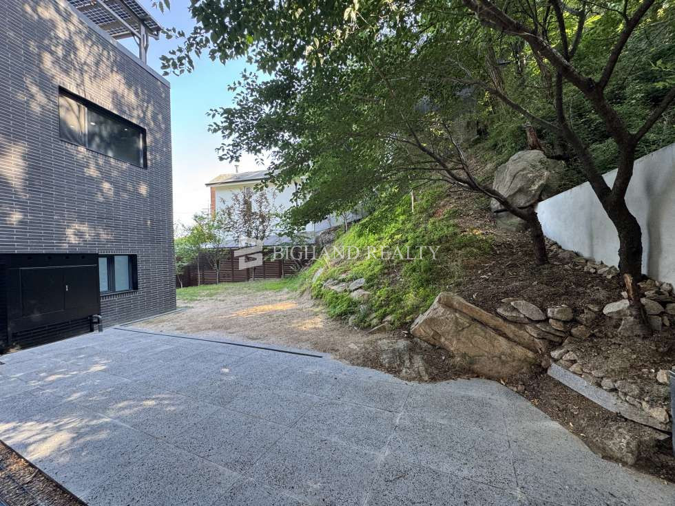 서울 종로구 평창동 540-18 1동 B 평창동 신축 귀한 매매 매매 매물번호 11856 사진 2