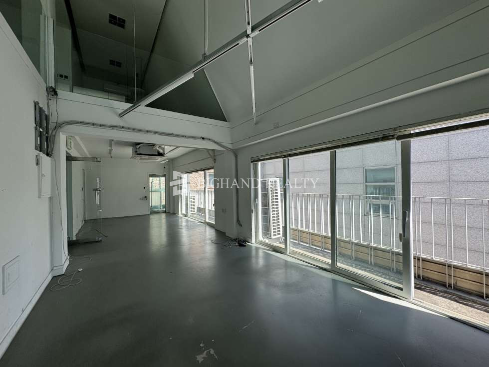서울 강남구 신사동 525-26 썬더빌딩동 세로수길 무권리 통임대 월세 매물번호 12227 사진 9